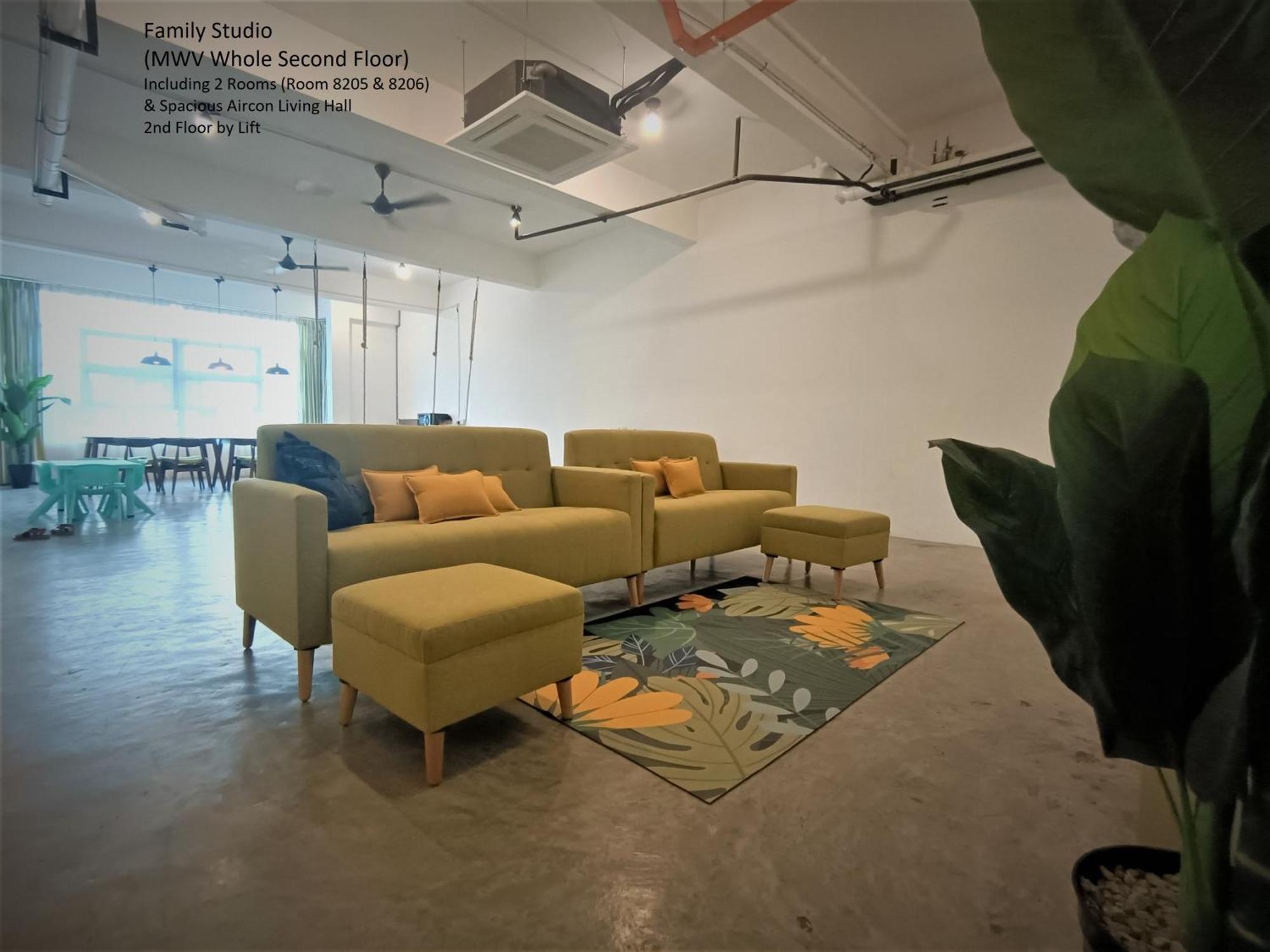Mwv Family Suite Room Muar Exteriér fotografie