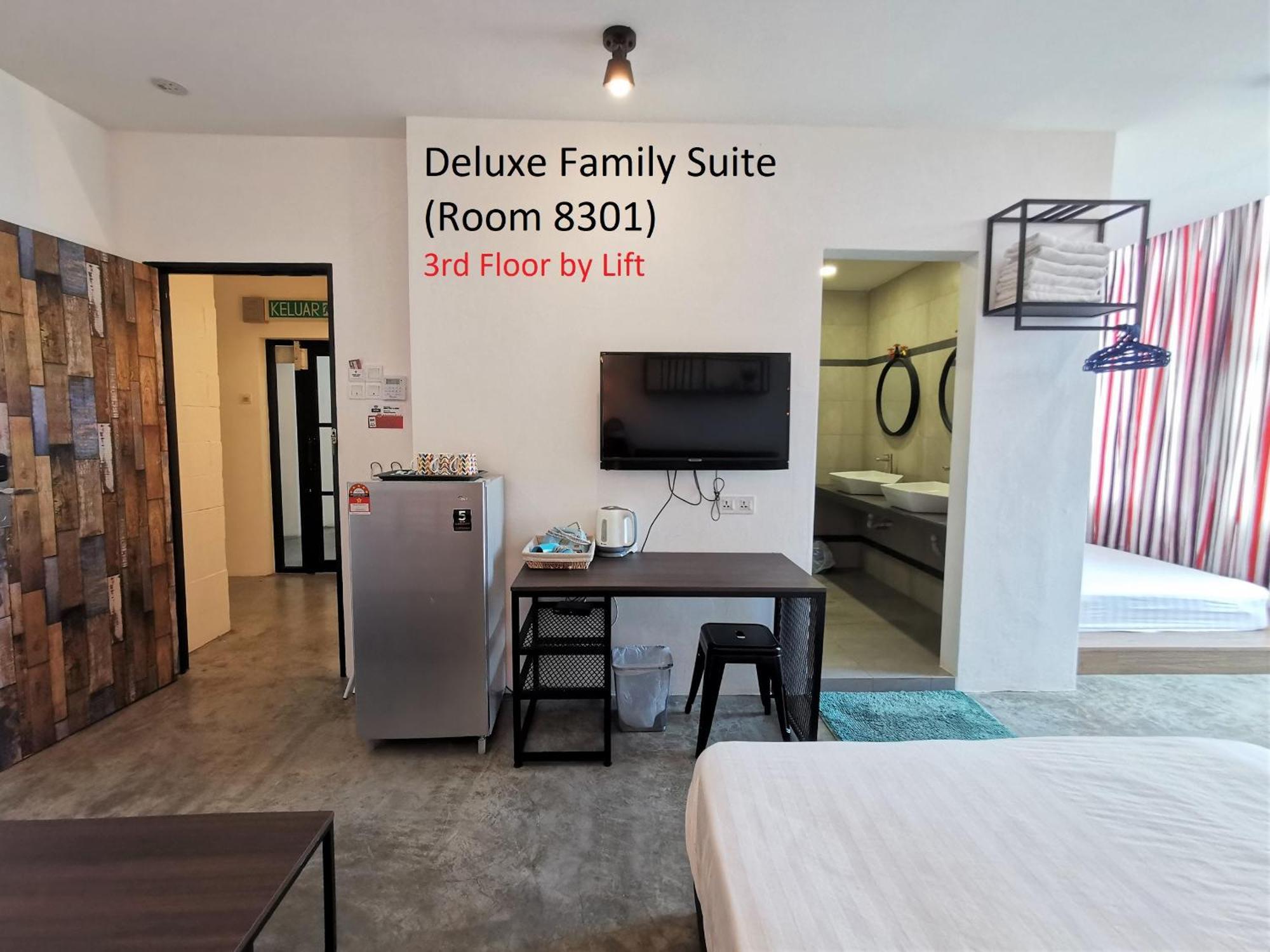 Mwv Family Suite Room Muar Exteriér fotografie