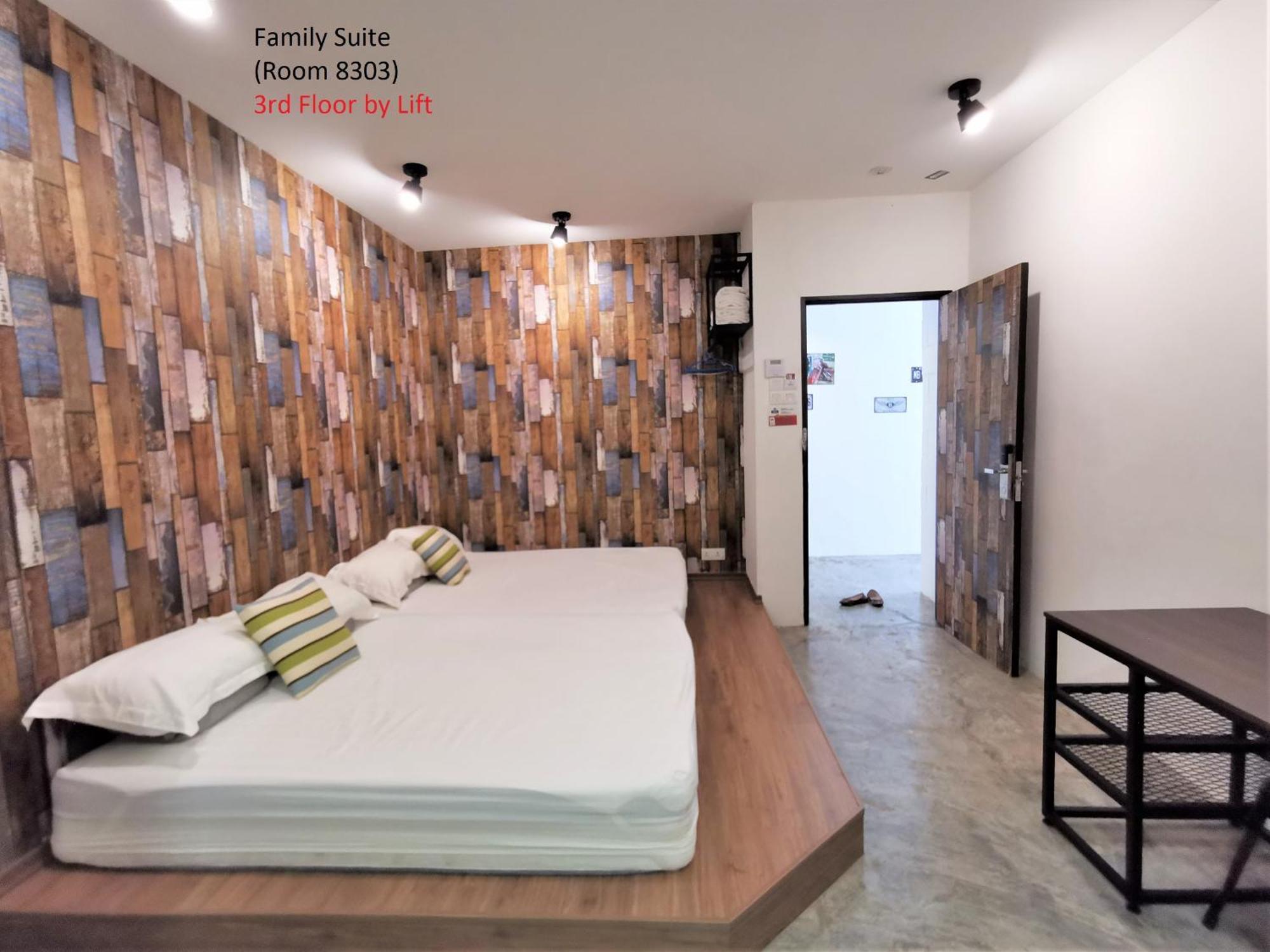 Mwv Family Suite Room Muar Exteriér fotografie